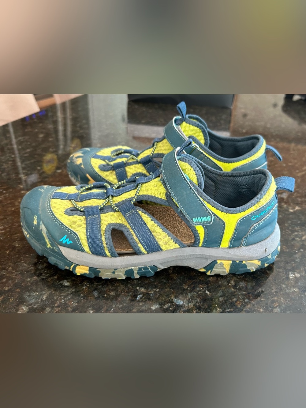 Quechua Kids' Blue and Yellow Trail Hiking Sandals